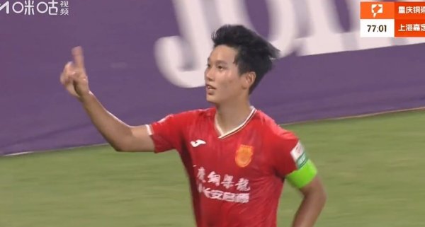 启盈优配 结束进球荒，铜梁龙队长向余望：听一万种声音，但只做我自己